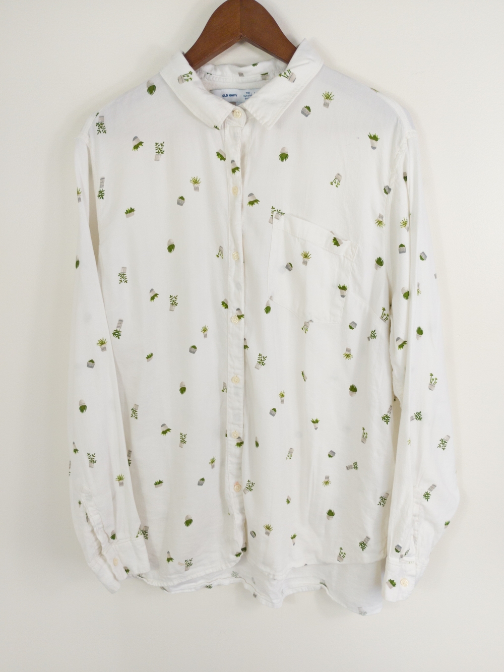 Old Navy Classic Relaxed Shirt XL White Potted Plant Houseplant Cactus Print